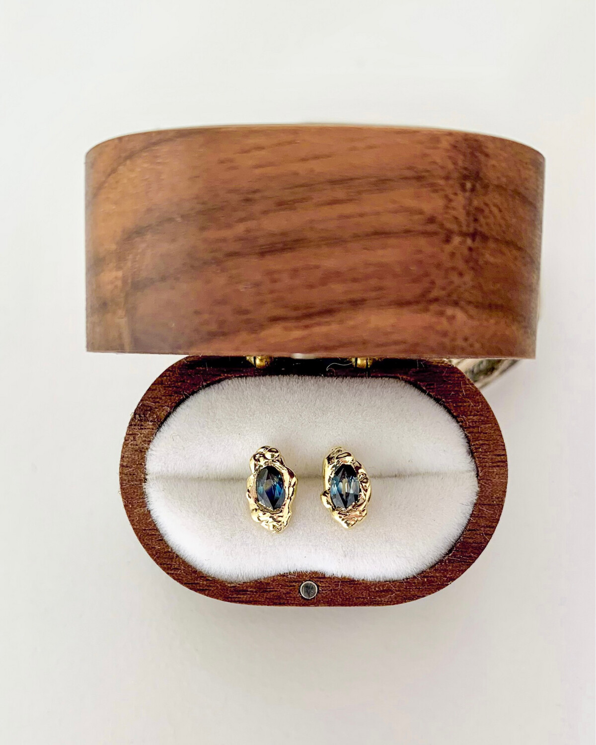 Parti Sapphire Organic Studs