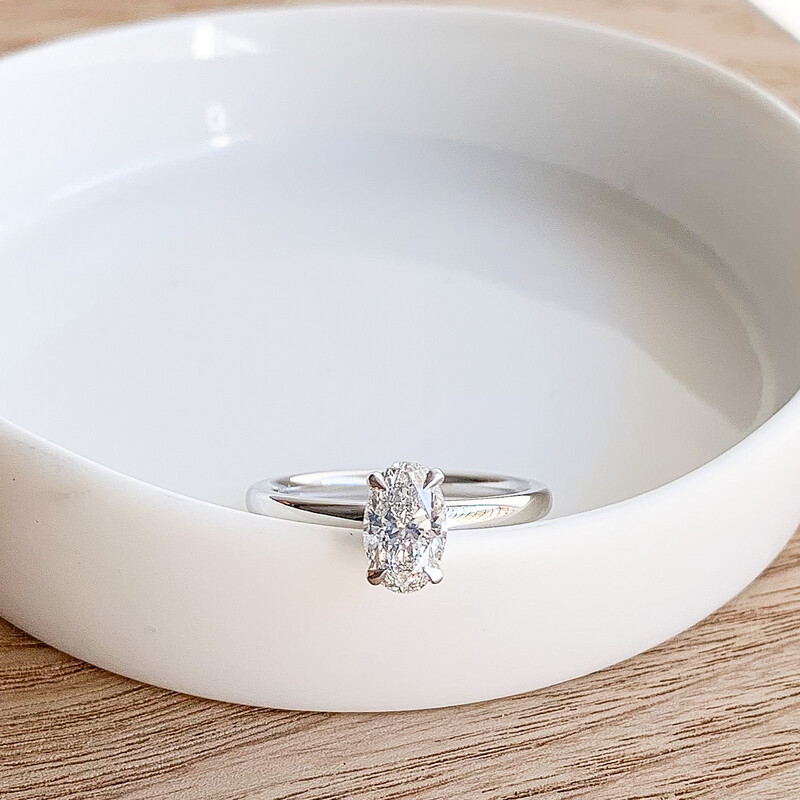1.00ct Oval Diamond Engagement Ring