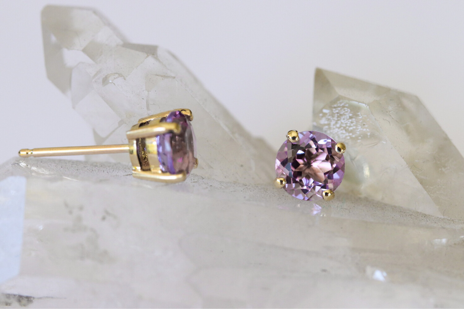 SAJ Classic Studs