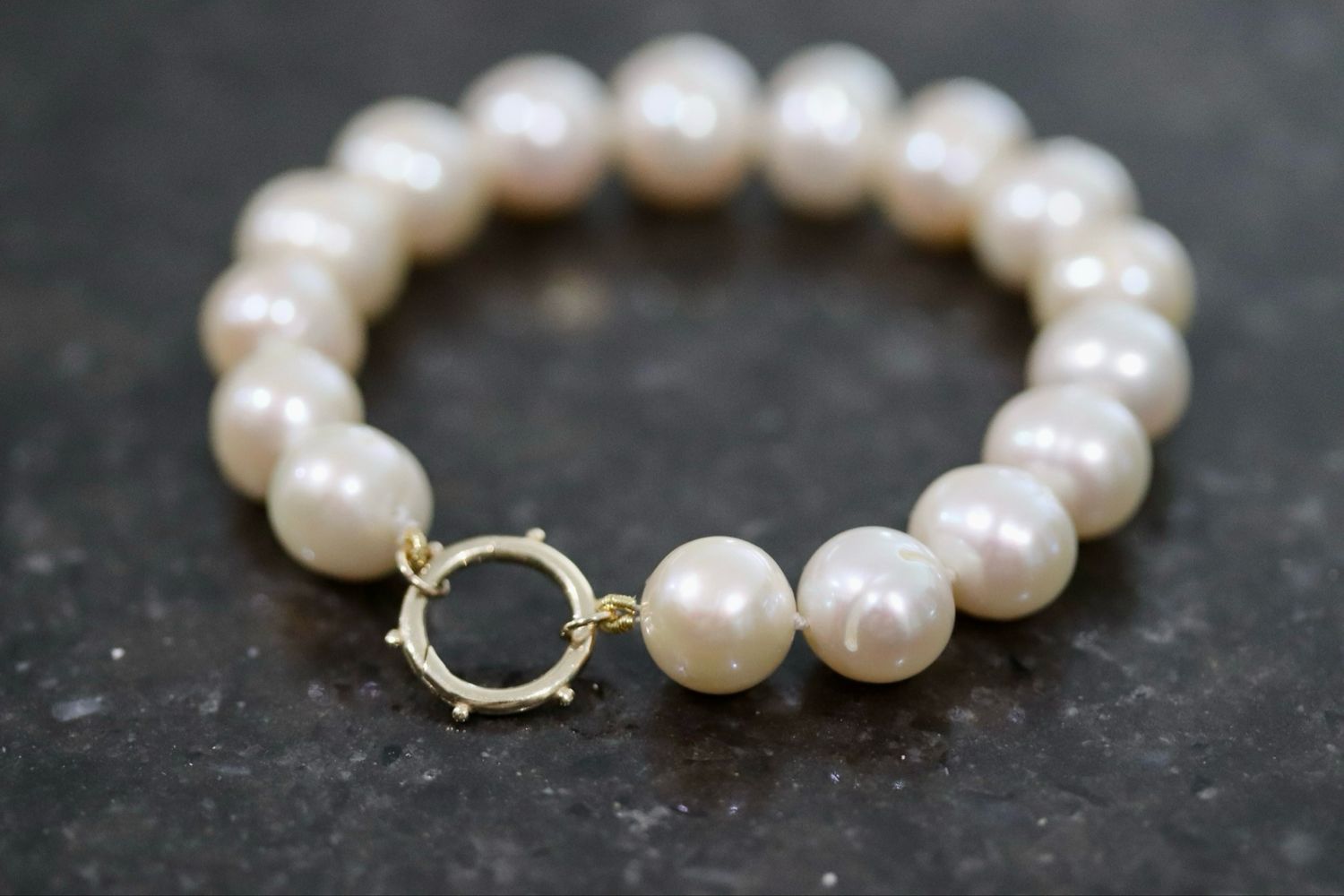Elma Pearl Bracelet