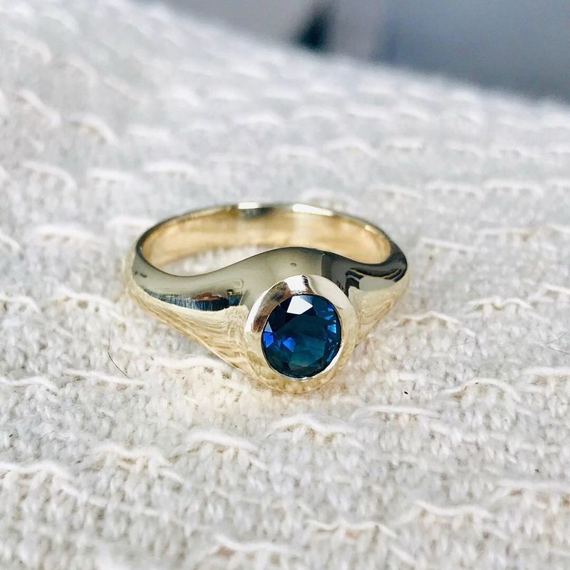 Sapphire Signet Ring - Unisex