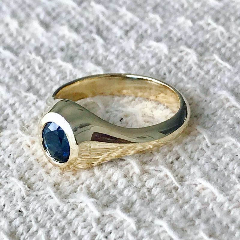 Sapphire Signet Ring - Unisex
