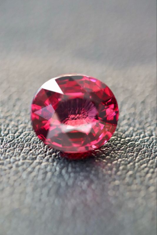 Garnet Gemstones - Rhodolite &amp; Tsavorite