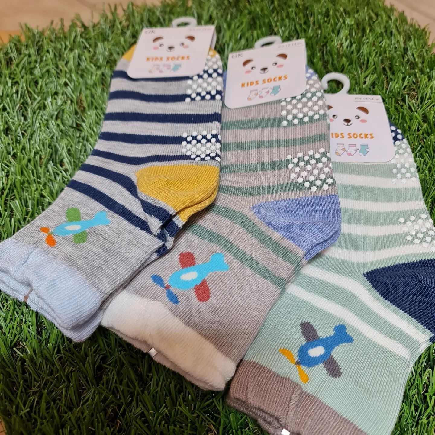 Airoplane with anti slip-kids size(12-14cm)