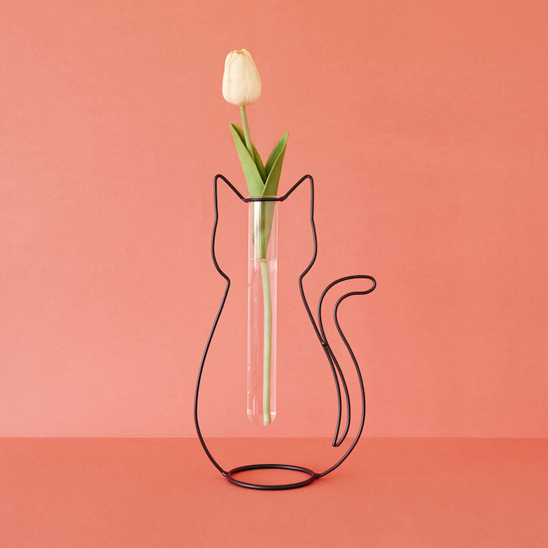 Vase silhouette chat