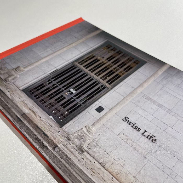 Livre Suisse Life - Inscriptions dans l'espace public suisse - Yann Zitouni x Particules en Suspension