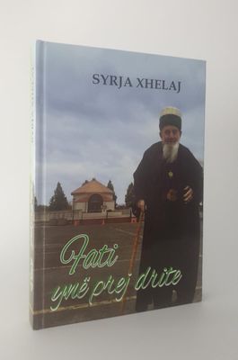 Bücher auf Albanisch