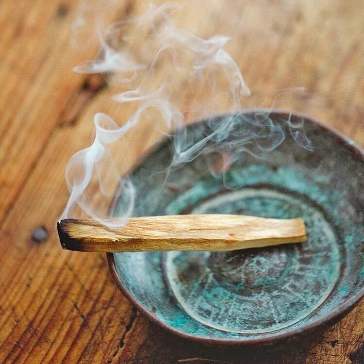 Madera de Palo Santo de Perú