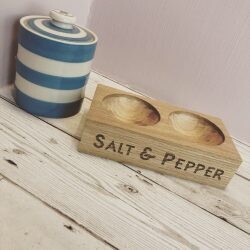 Salt & Pepper Oak Pinch Pot