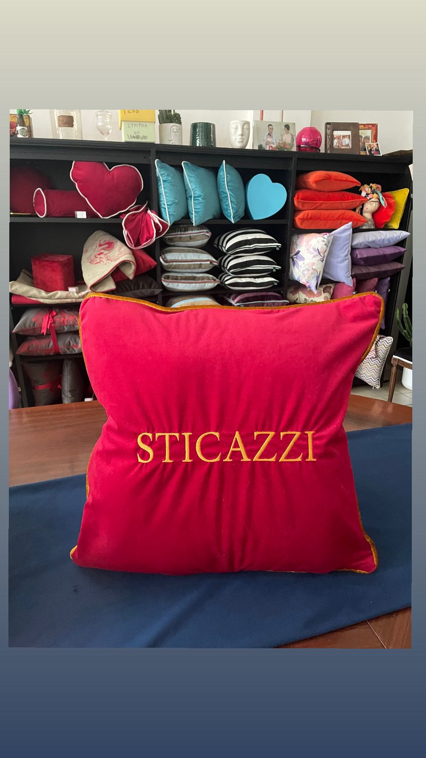 Cuscini personalizzati ricamati