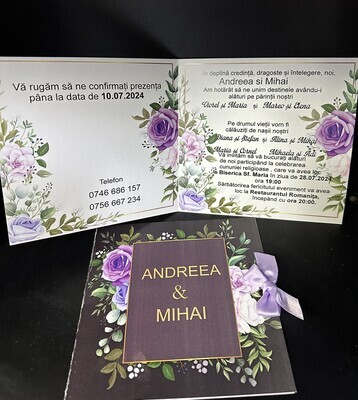 Invitație de nuntă cu trandafiri mov și fundiță lila – eleganță florală pentru evenimente rafinate2345