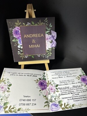 Invitație de nuntă cu trandafiri mov și fundiță lila – eleganță florală pentru evenimente rafinate2345