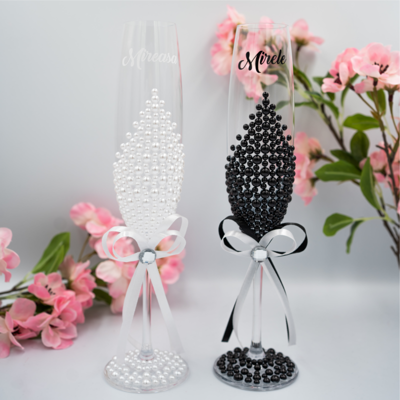 Pahare de Șampanie „Pearl Elegance” pentru Nuntă - Mirele &amp; Mireasa