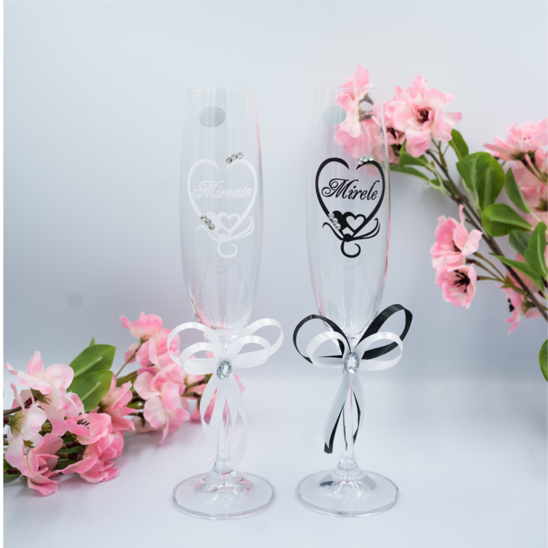 Set Pahare Șampanie Nuntă „Heart - Mireasa si Mirele” - 250 ml, 2 Bucăți