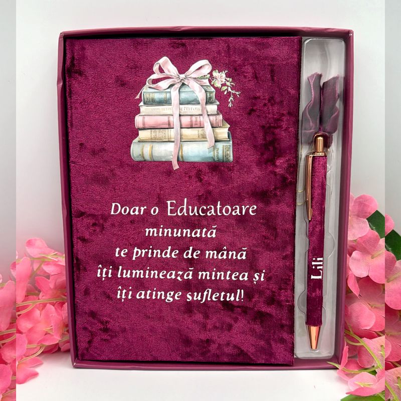 Agendă  Nedatată + pix, personalizată cu nume pentru Educatoare