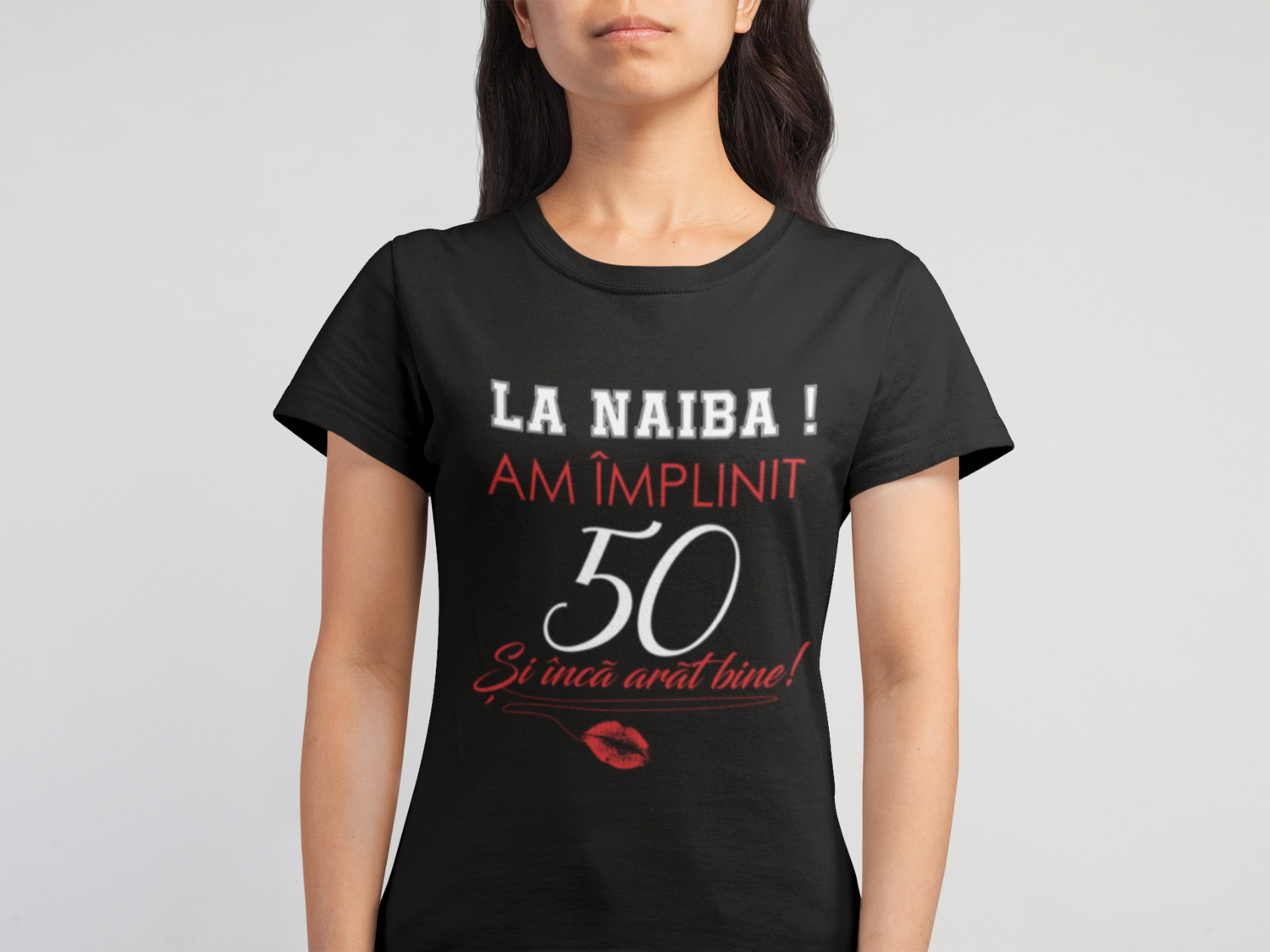 Tricou aniversar „La naiba, am împlinit 50” – bumbac 100%, cu mesaj îndrăzneț