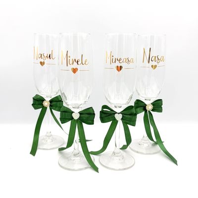 Set Pahare de Șampanie pentru Nuntă cu Scris Gold si inima