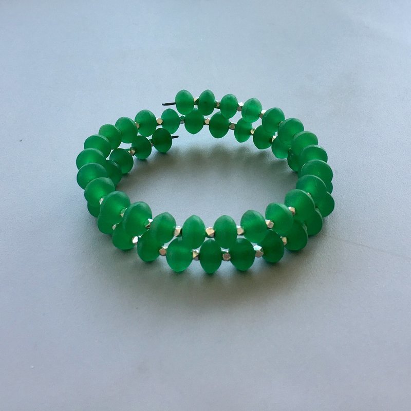 Green SeaGlass &amp; Silver Spiral Bracelet