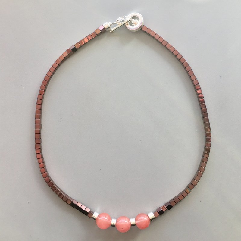 Cherry Quartz &amp; Dark Rose Metallic Cube Beads - S