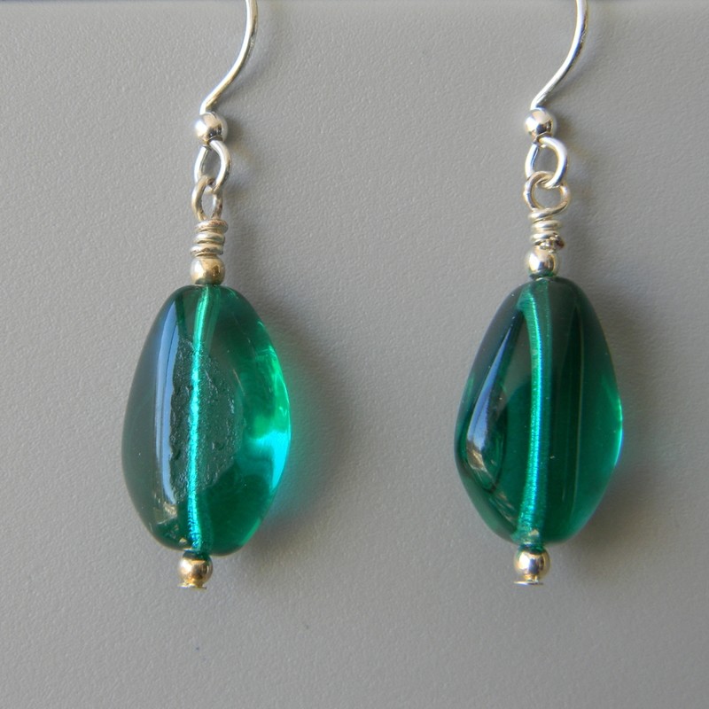 Kelly Green Medium Faceted Glass Earrings/Silver
