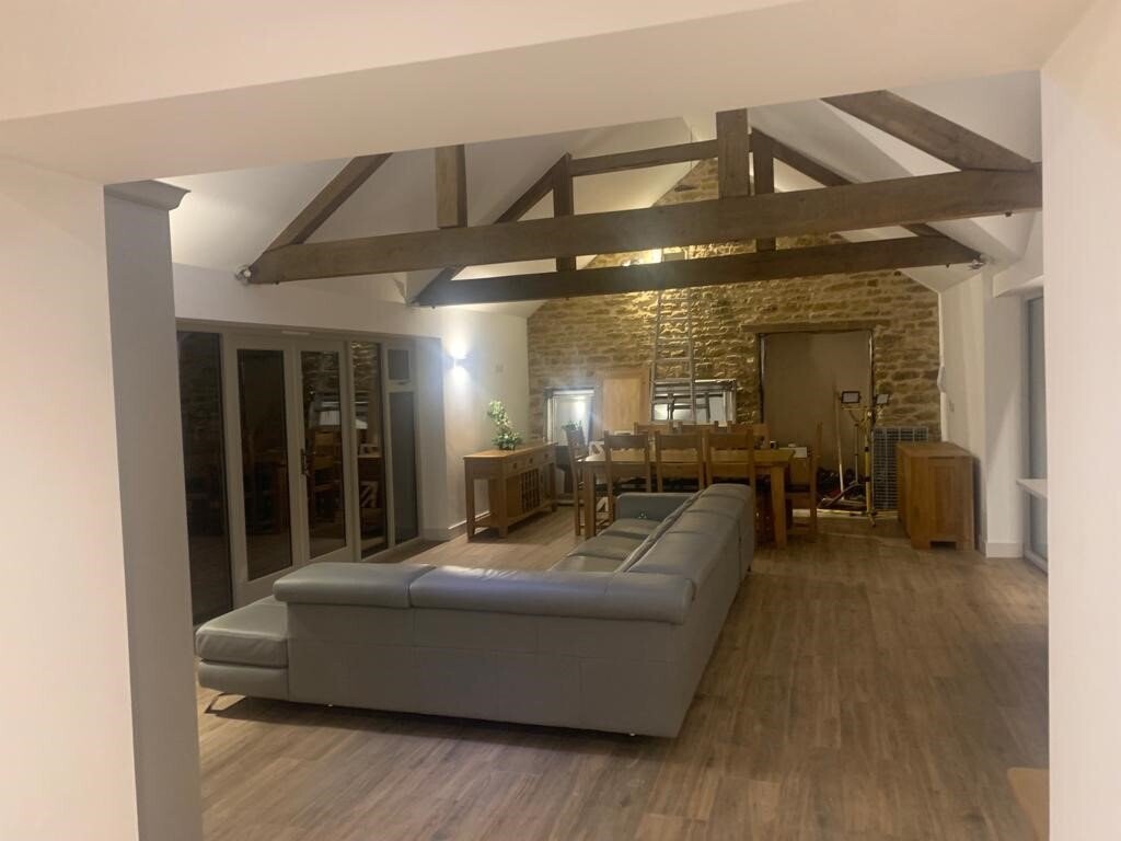 Wood Living Roble Matt R10 PTV36+