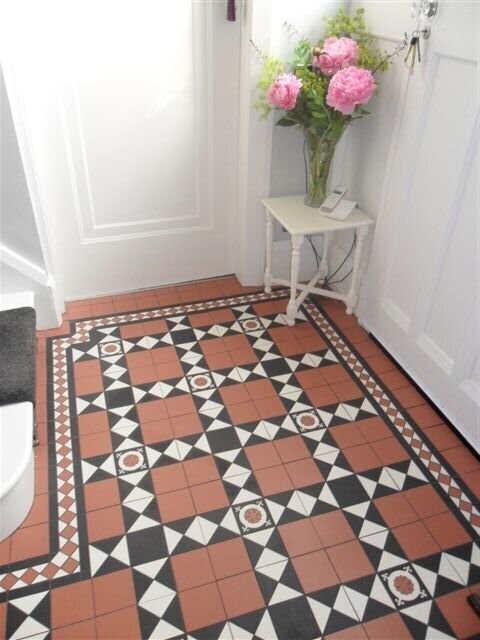 Victorian Red Mosaic Corner 93x93 Matt PTV36+