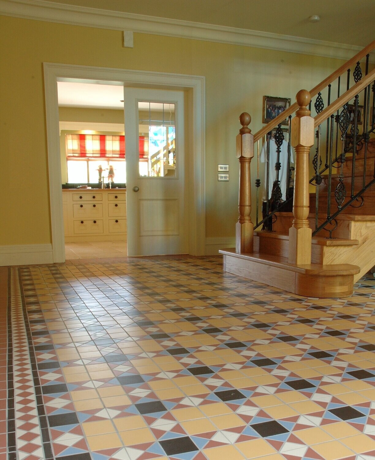 Victorian Mustard Mosaic Panel 285x285 Matt PTV36+