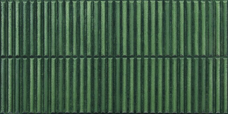 Kit Kat Mix & Match Green Stripe Gloss