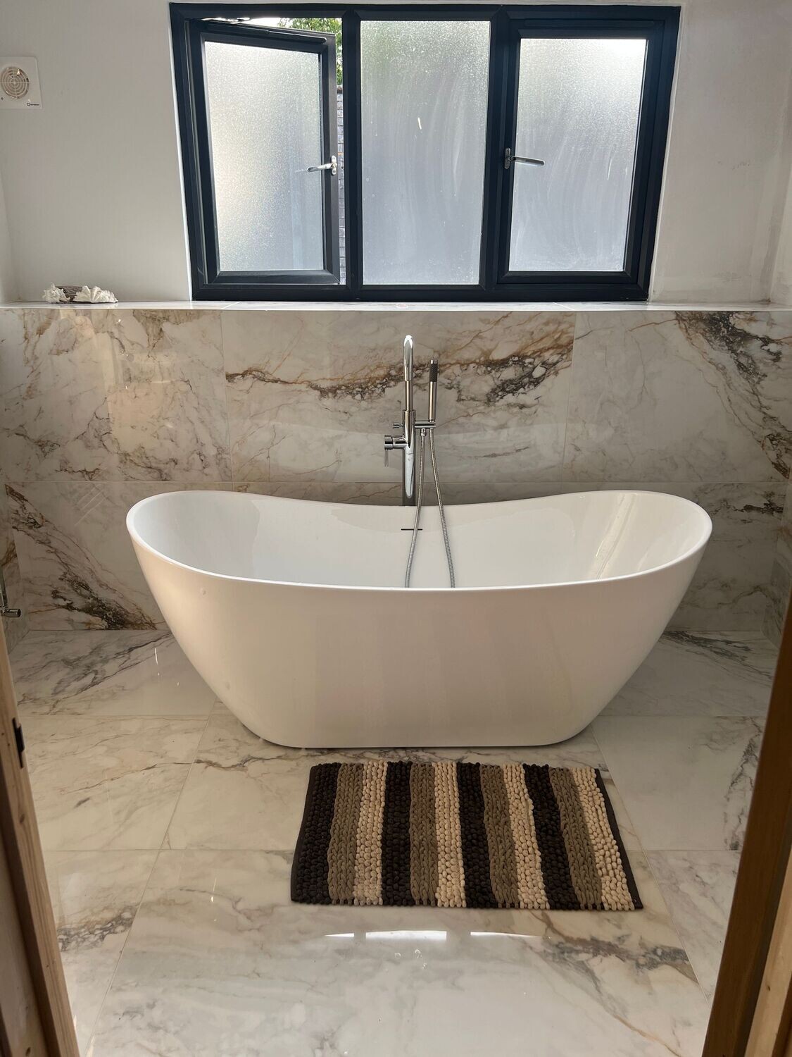 Cuarzo Gold Polished