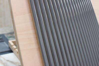 Circular Dark Gloss