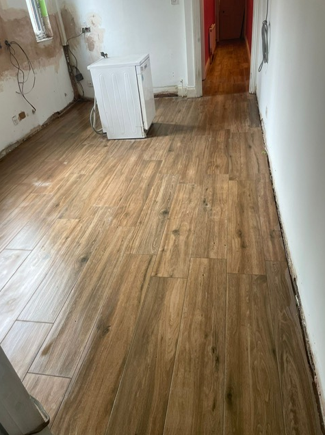 Wood Living Roble Matt R10 PTV36+