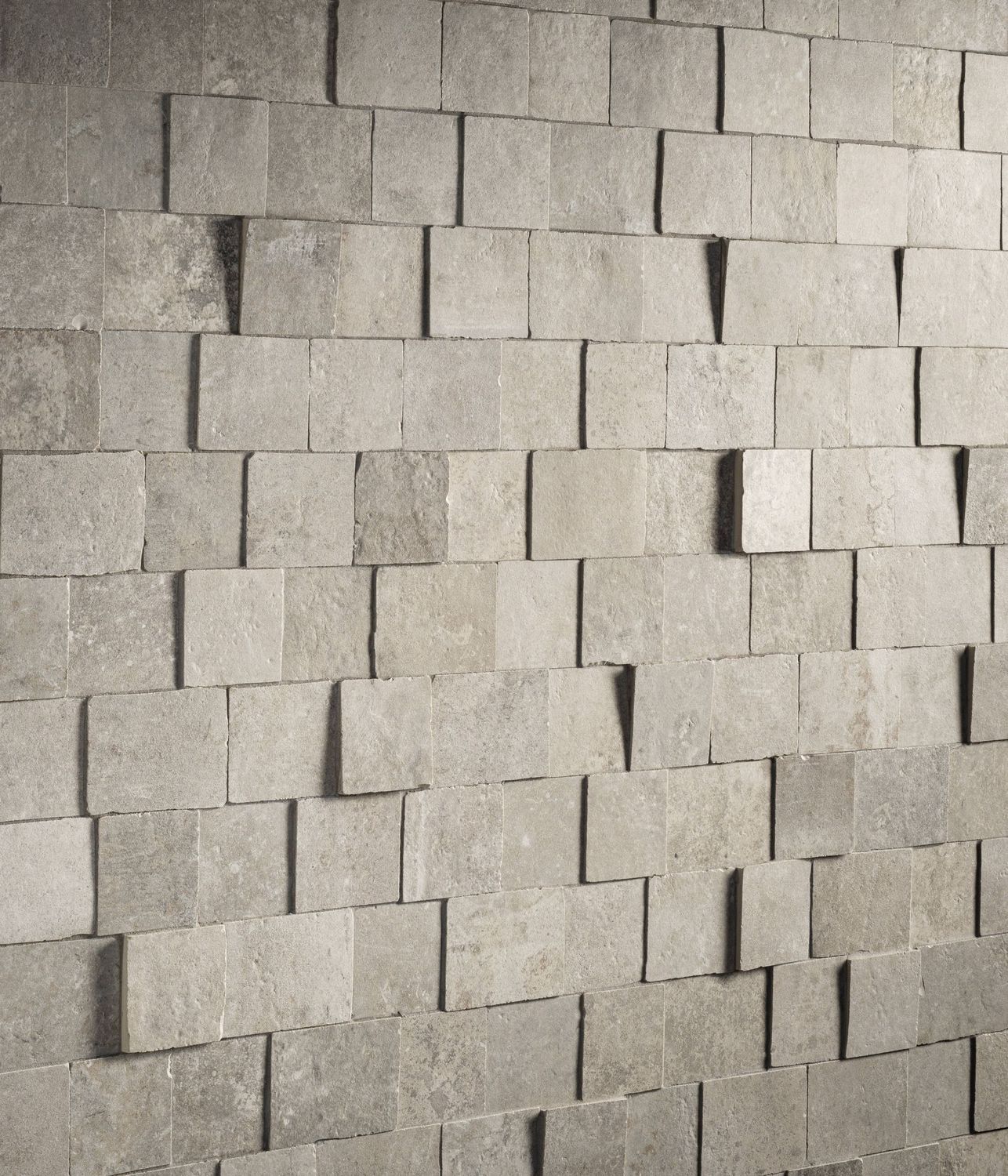 Bourgogne Antique Dune Tumbled Matt R10 PTV36+