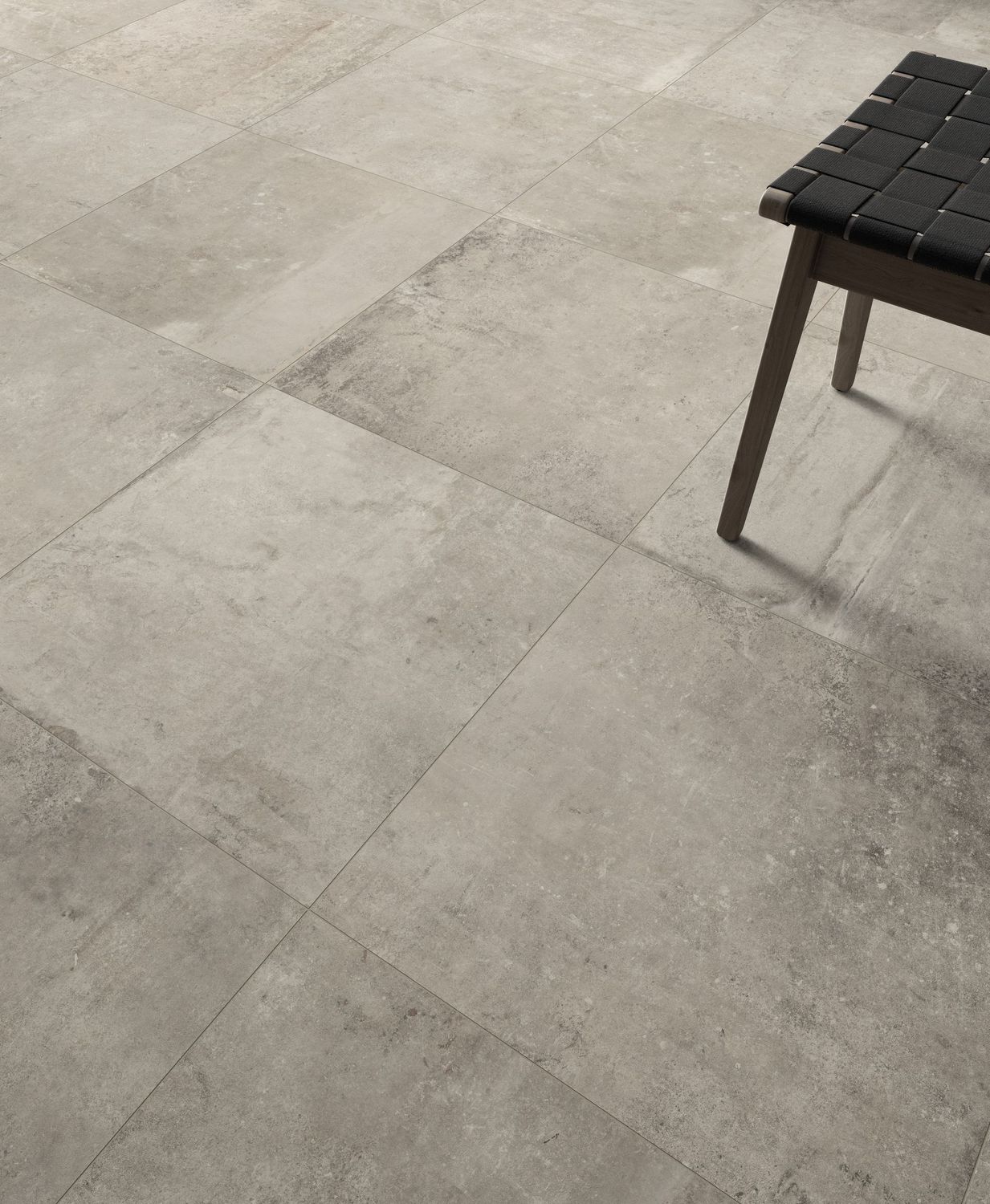 Bourgogne Antique Taupe Straight Matt R10 PTV36+