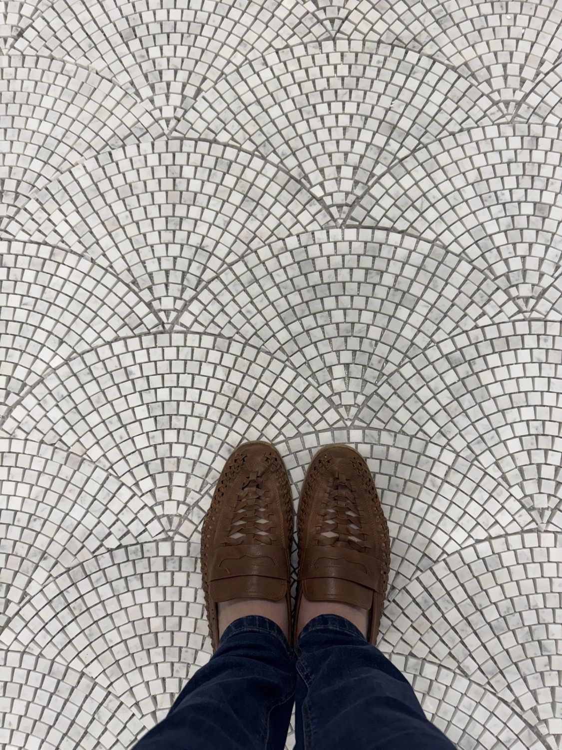 Archi.Stone White marble fan mosaic