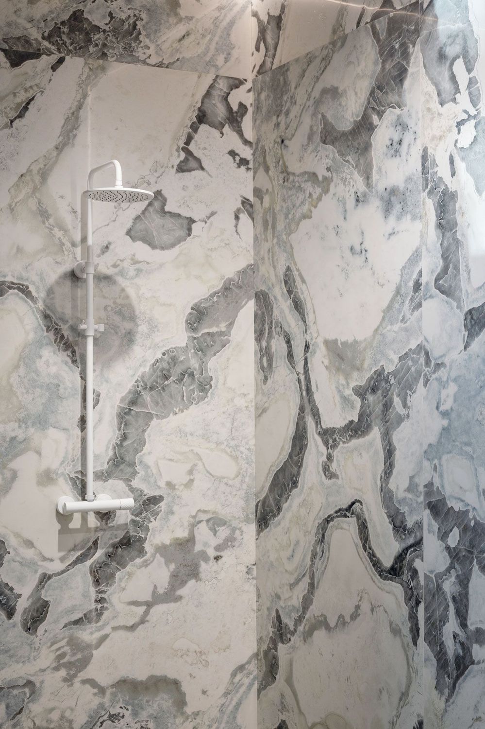 Stonelab Dover White Gloss (3D Vein)
