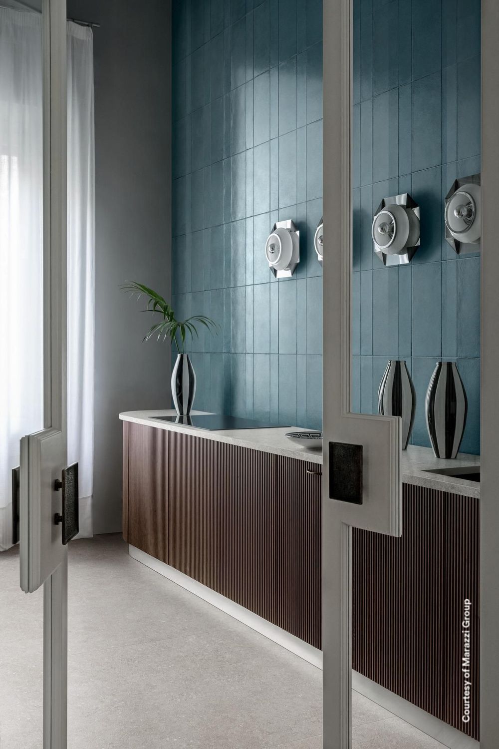 Lozena Flat Laguna