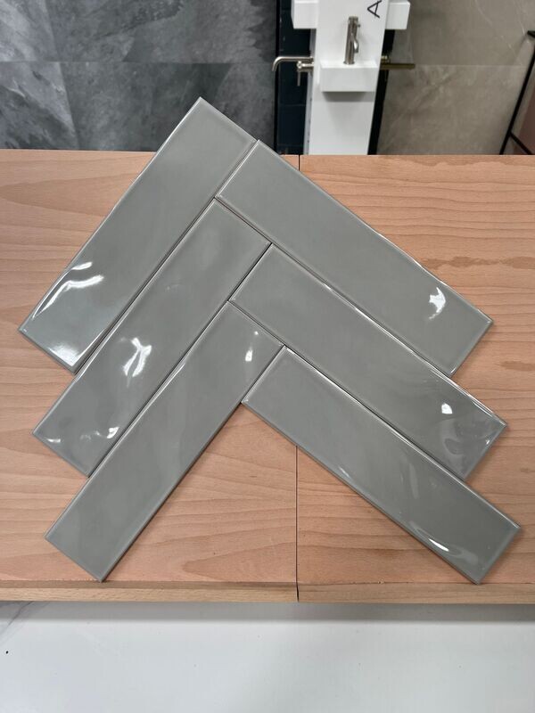 Cambridge Gris Gloss 300x75mm
