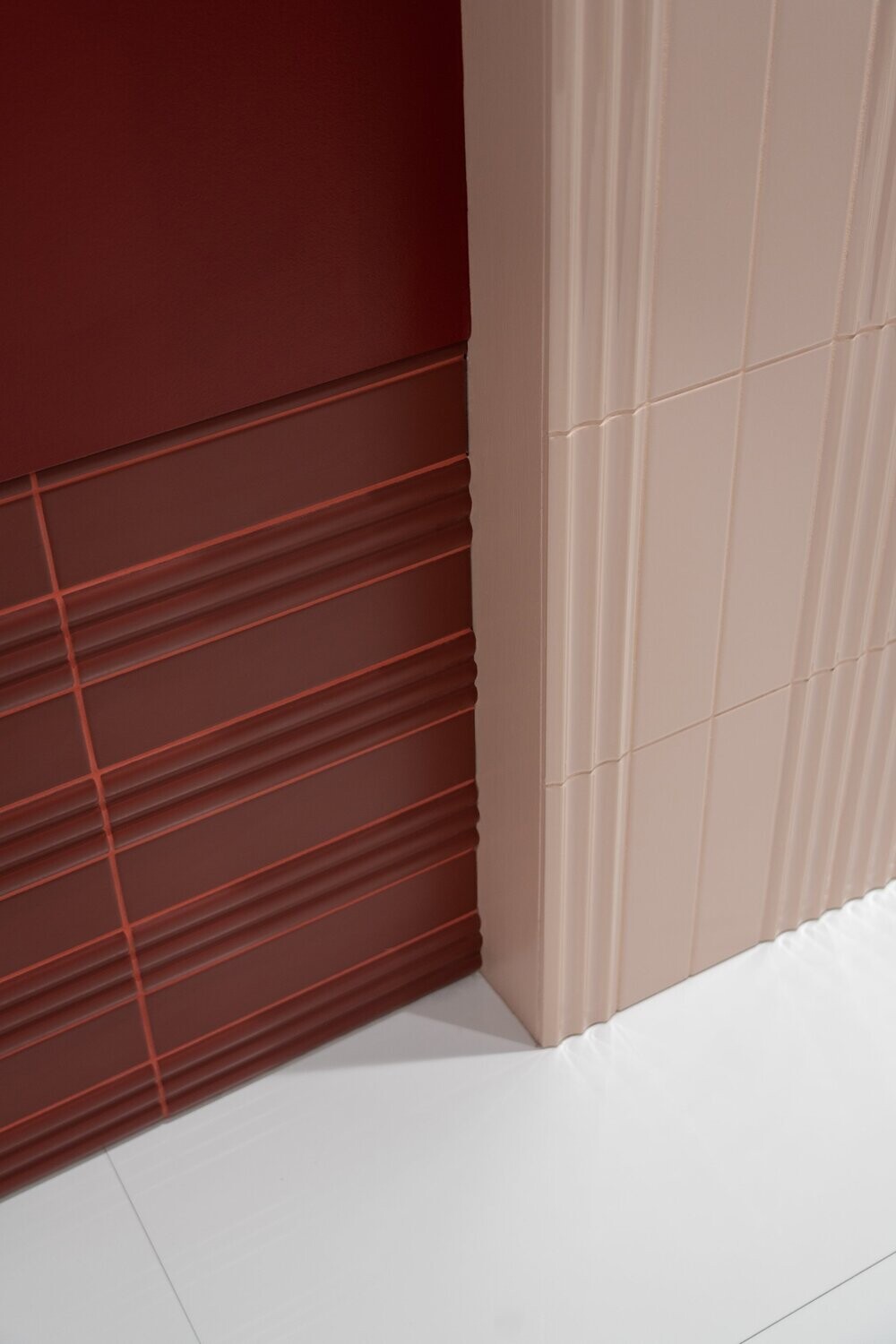 Fluted Rosa Corrugated Gloss 300x75