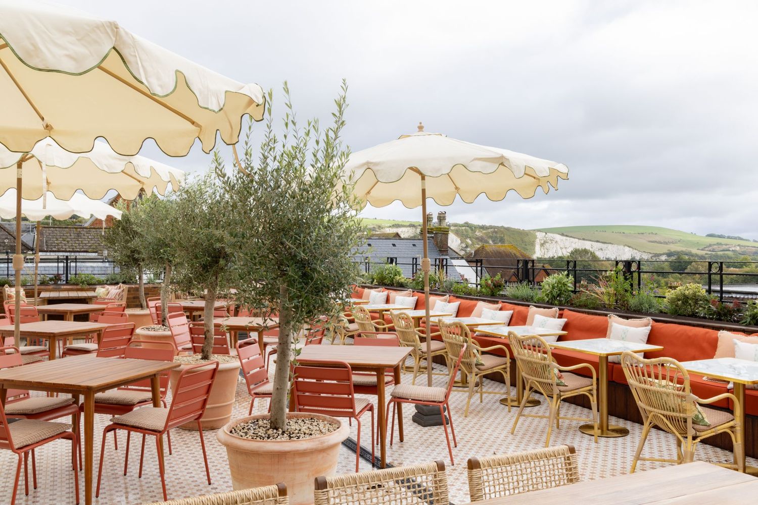 Neo-Victorian Red Neo-Victorian Red