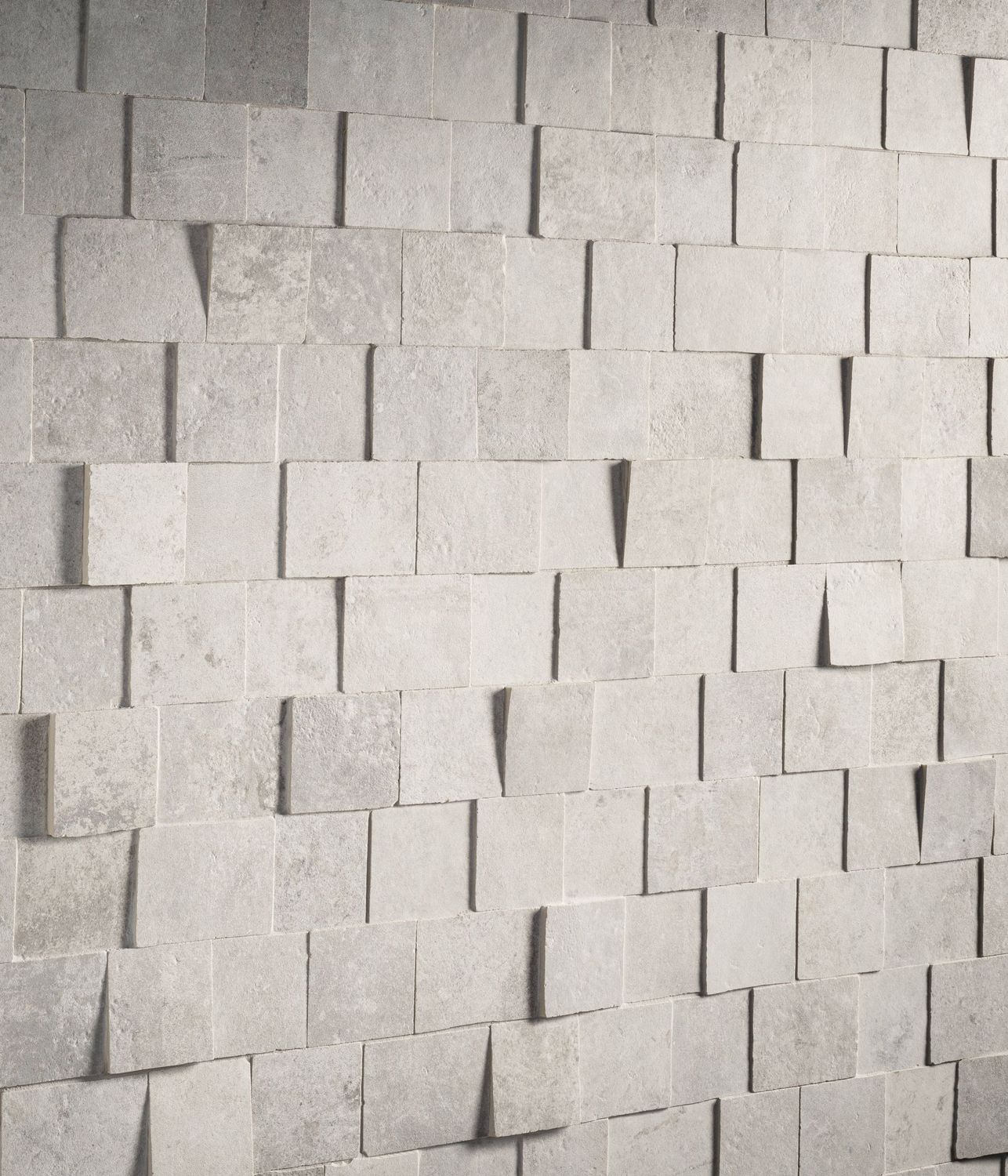 Bourgogne Opal Tumbled Matt R10 PTV36+