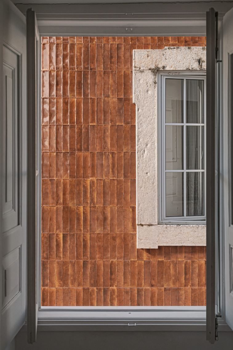 Salerno Caramel Gloss 240x60