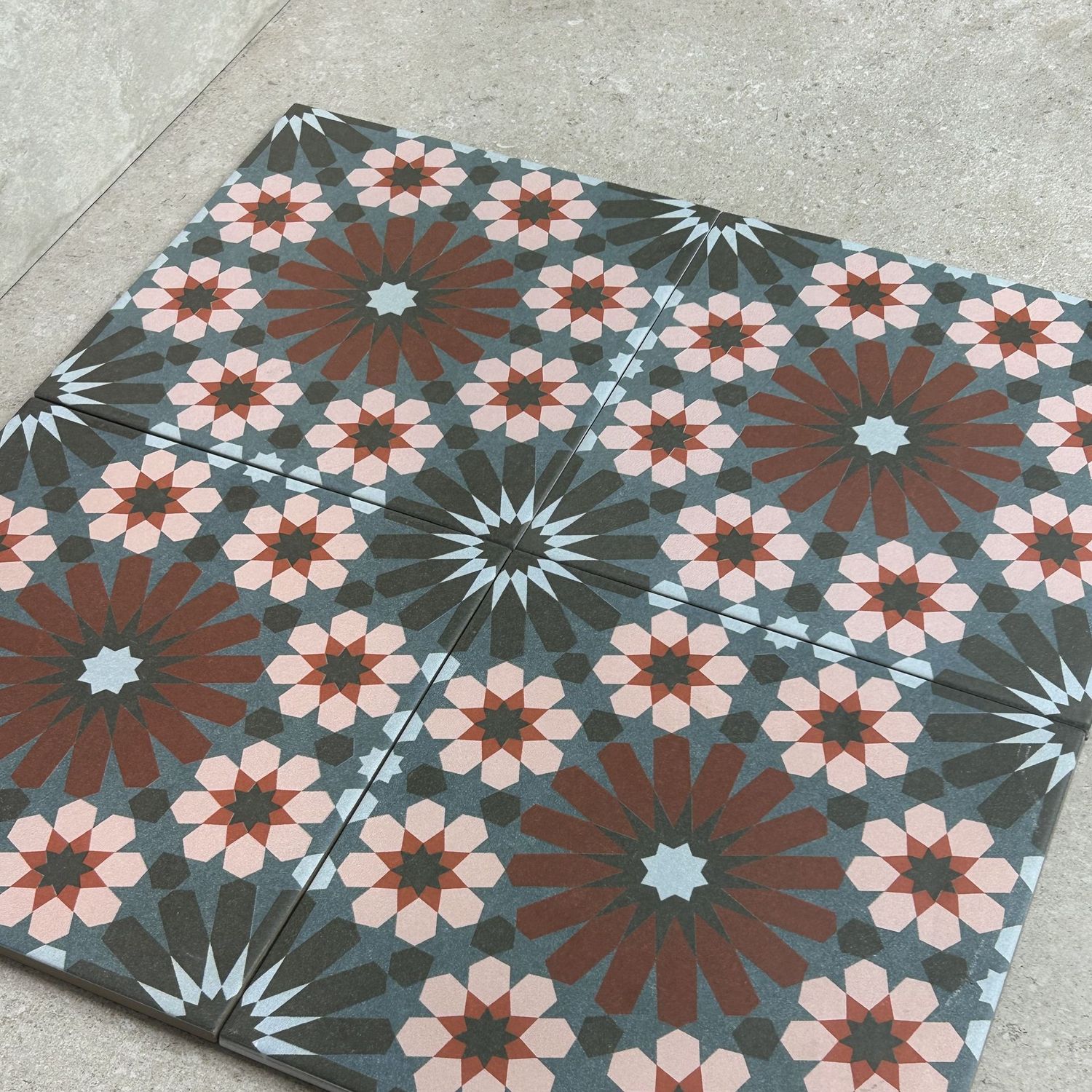 KALEIDOSCOPE ROSSO & GRIS KALEIDOSCOPE ROSSO & GRIS