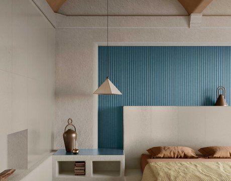 Bristol Fluted Blue Polished