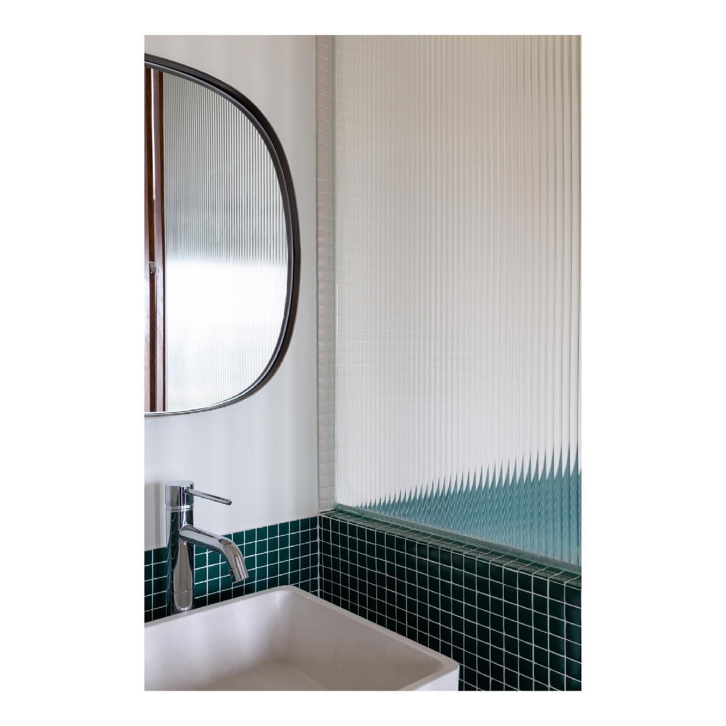 Mosaic Studio 220 Gloss