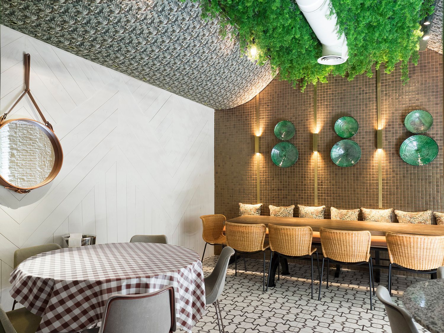 Mosaic Metallic 711  Matt PTV36+ G2