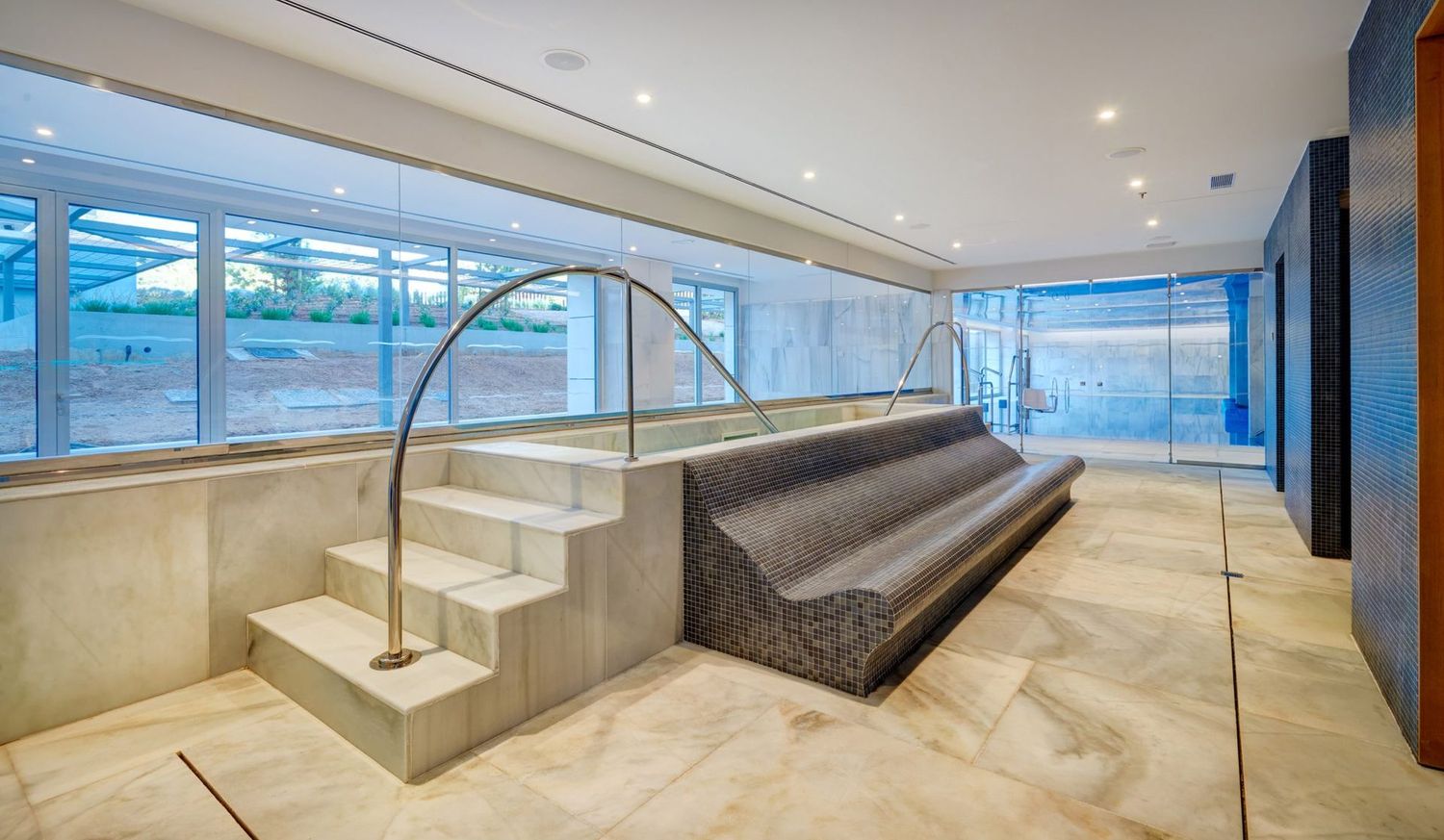 Mosaic Metallic 720  Matt PTV36+ G3