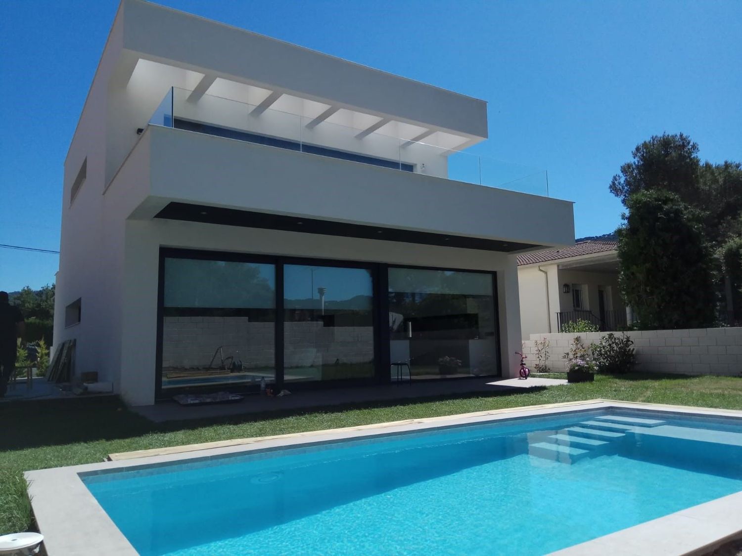 Mosaic Pool Aral Gloss