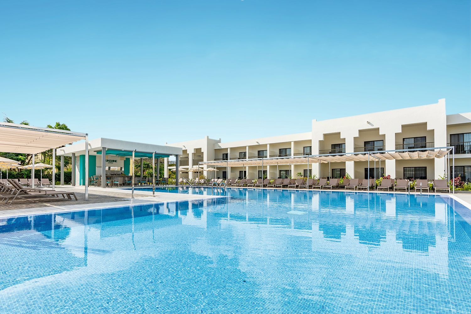 Mosaic Pool Mar Gloss