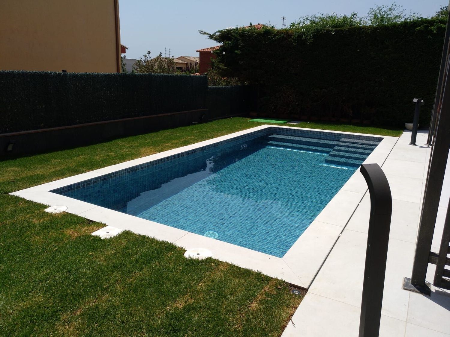 Mosaic Pool Elba Gloss
