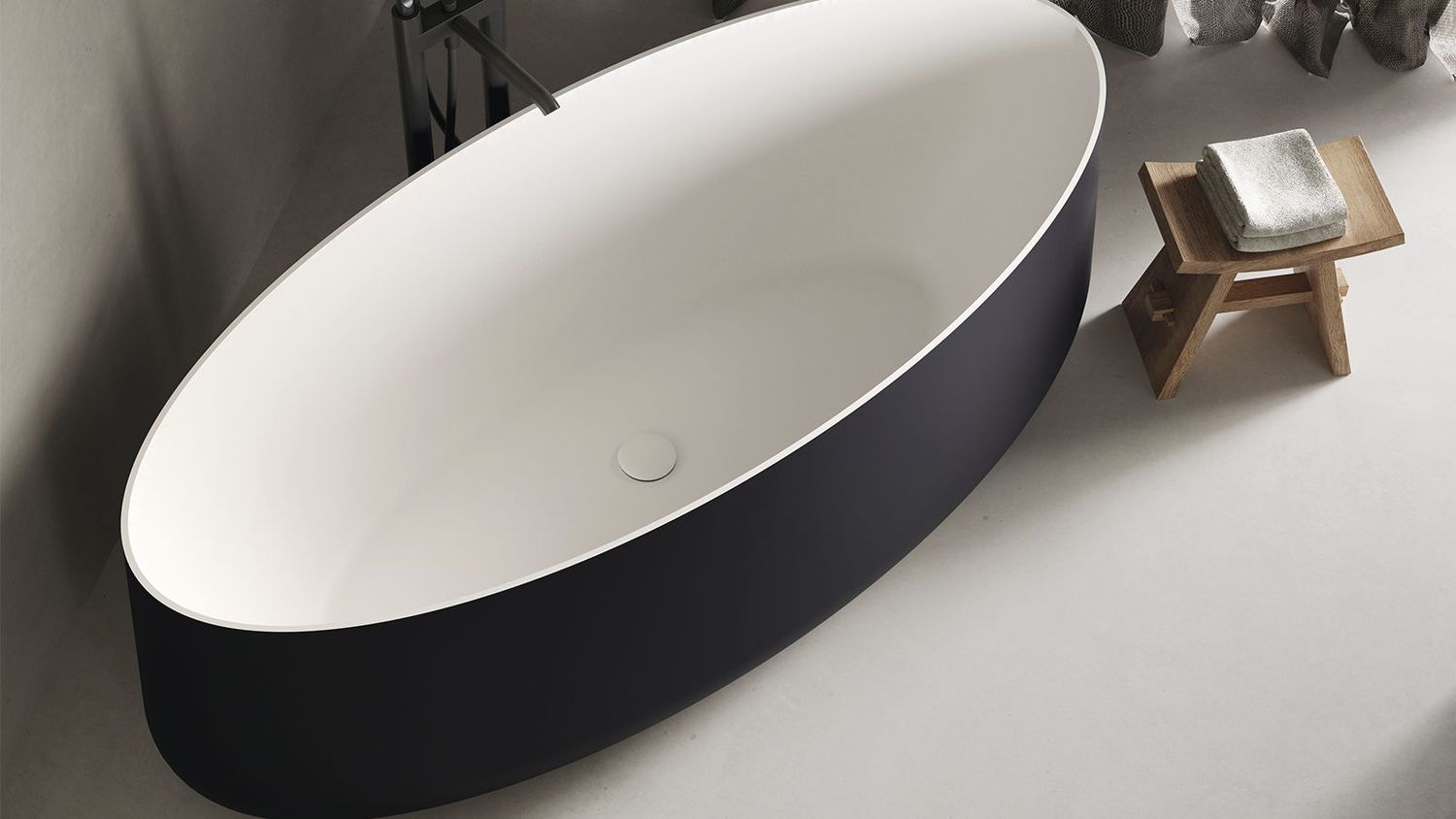 Elora Freestanding Bath